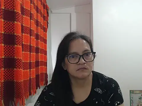 Kinkybela2025 online show from August 2, 2026, 11:02 pm