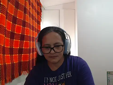Kinkybela2025 online show from August 3, 2026, 10:36 pm