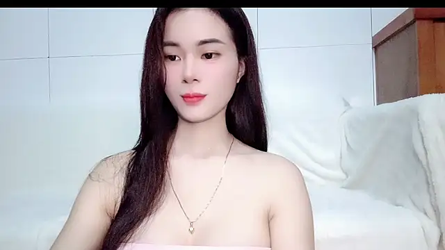 Family-Lovee online show from July 28, 2026, 8:52 pm