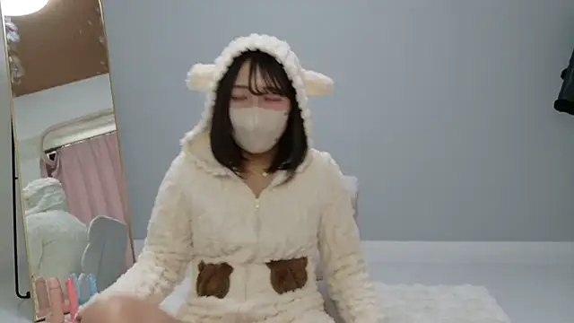 yui chan00 online show from March 11, 2026, 7:13 am