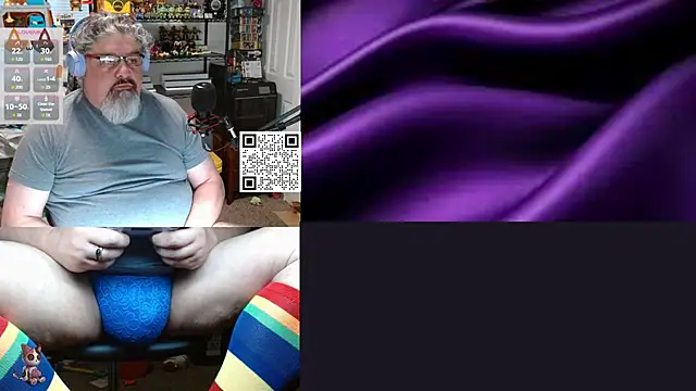 Snapshot of geekycastillo chatting on June 14, 2026, 3:52 am geekycastillo online show from June 14, 2026, 3:52 am