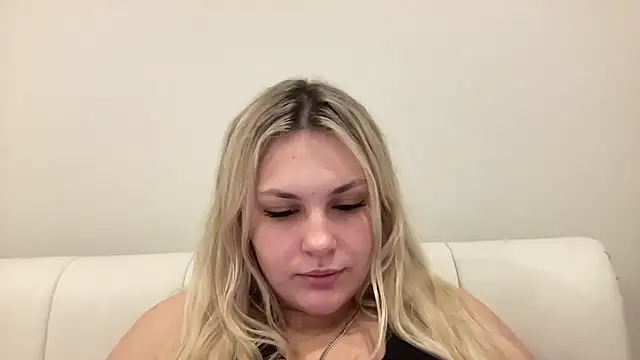 Selvarine online show from February 12, 2026, 4:34 am