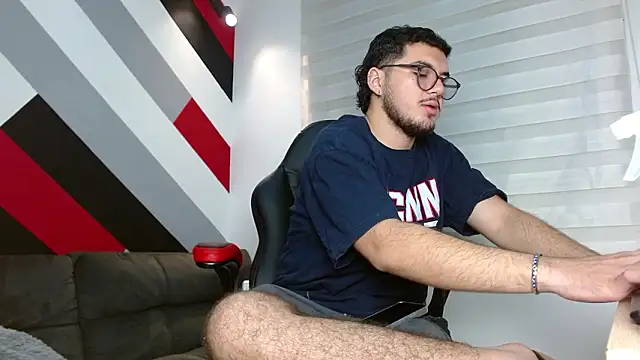 Snapshot of Zac_Golden chatting on February 13, 2026, 11:54 am Zac Golden online show from February 13, 2026, 11:54 am