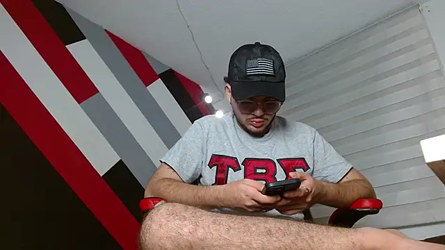 Snapshot of Zac_Golden chatting on June 19, 2026, 11:49 am Zac Golden online show from June 19, 2026, 11:49 am