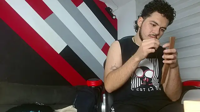 Snapshot of Zac_Golden chatting on March 17, 2026, 11:46 am Zac Golden online show from March 17, 2026, 11:46 am