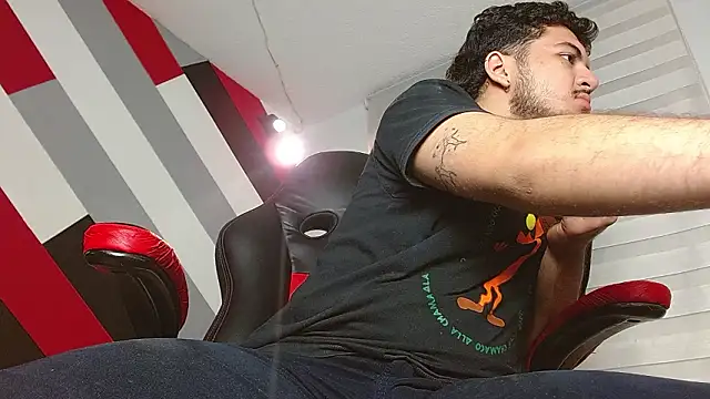 Snapshot of Zac_Golden chatting on March 13, 2026, 11:48 am Zac Golden online show from March 13, 2026, 11:48 am