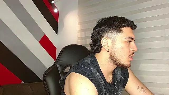 Snapshot of Zac_Golden chatting on February 19, 2026, 12:24 pm Zac Golden online show from February 19, 2026, 12:24 pm