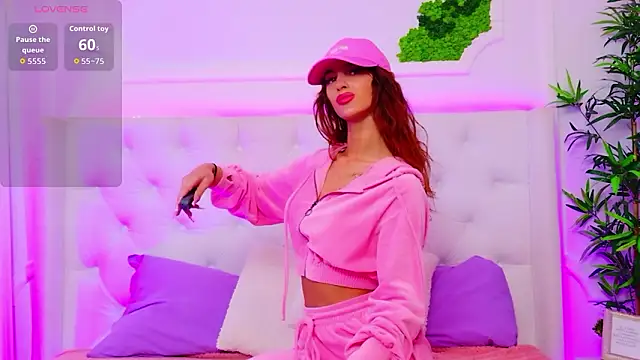 Snapshot of ElisaCharm chatting on March 13, 2026, 5:01 am ElisaCharm online show from March 13, 2026, 5:01 am