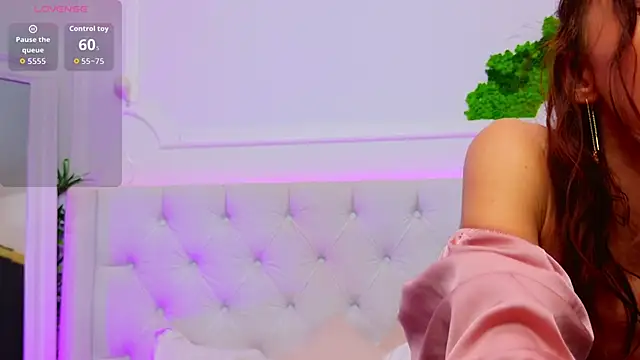 ElisaCharm online show from January 16, 2026, 5:00 am