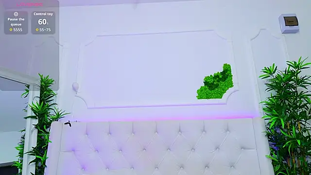 Snapshot of ElisaCharm chatting on November 24, 2025, 3:50 am ElisaCharm online show from November 24, 2025, 3:50 am