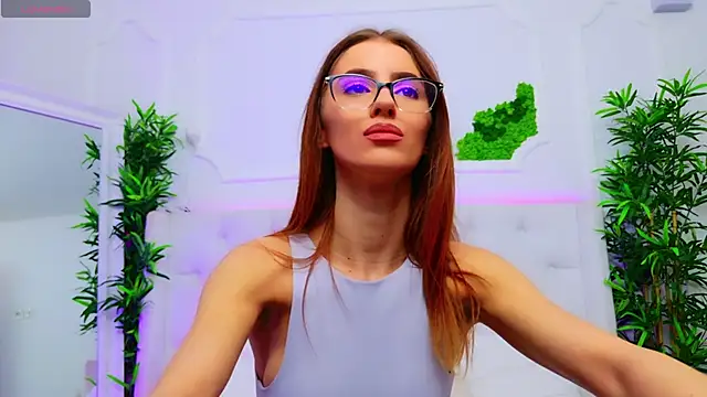 Snapshot of ElisaCharm chatting on November 13, 2025, 5:11 am ElisaCharm online show from November 13, 2025, 5:11 am