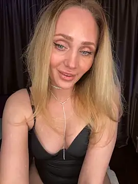 Drink me all up online show from December 4, 2025, 10:20 pm