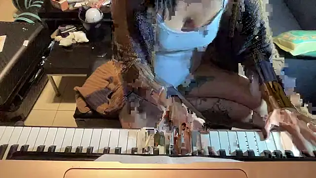 Snapshot of tw_tansan chatting on October 28, 2025, 12:15 pm tw tansan online show from October 28, 2025, 12:15 pm