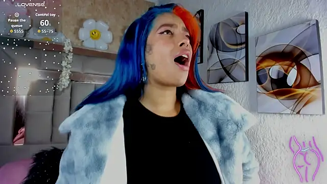 Snapshot of Cristall_ravven chatting on November 26, 2025, 3:45 pm Cristall ravven online show from November 26, 2025, 3:45 pm