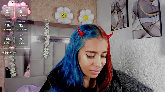 Cristall ravven online show from February 3, 2026, 6:40 am