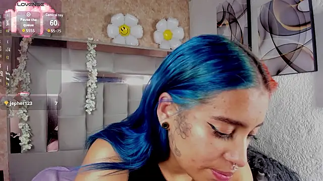 Cristall ravven online show from February 3, 2026, 6:22 am