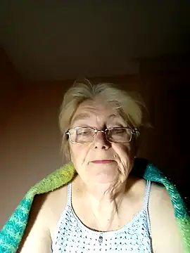 Snapshot of AmyLove353 chatting on November 7, 2025, 4:17 am AmyLove353 online show from November 7, 2025, 4:17 am