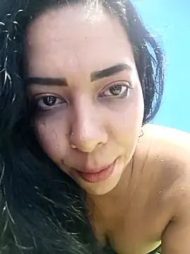 Snapshot of YANKERAPUNZEL chatting on November 3, 2025, 4:17 am YANKERAPUNZEL online show from November 3, 2025, 4:17 am