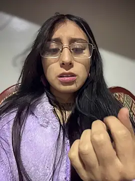 Violeet-Smith online show from April 21, 2026, 2:03 am