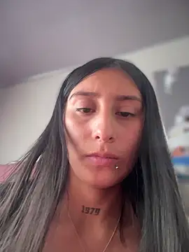 Snapshot of Violeet-Smith chatting on March 13, 2026, 2:33 pm Violeet-Smith online show from March 13, 2026, 2:33 pm