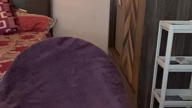 Snapshot of MakeMeAwareAah chatting on October 23, 2025, 4:00 am MakeMeAwareAah online show from October 23, 2025, 4:00 am