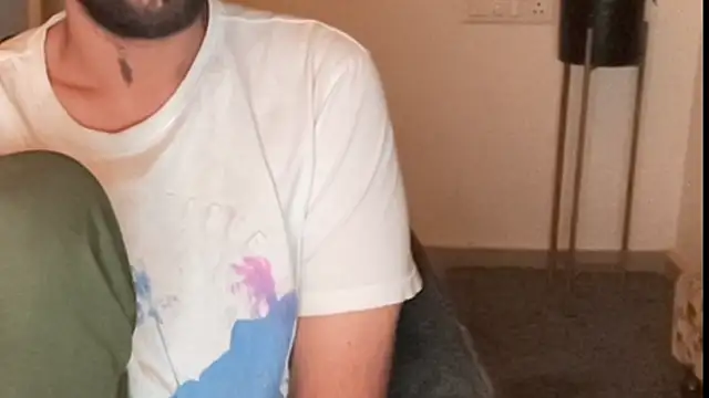 Snapshot of MakeMeAwareAah chatting on December 1, 2025, 1:34 pm MakeMeAwareAah online show from December 1, 2025, 1:34 pm