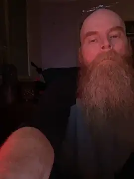 Snapshot of Macduckd chatting on February 13, 2026, 6:57 am Macduckd online show from February 13, 2026, 6:57 am