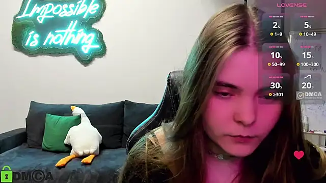 Snapshot of MiraaBloom chatting on November 9, 2025, 2:10 pm MiraaBloom online show from November 9, 2025, 2:10 pm