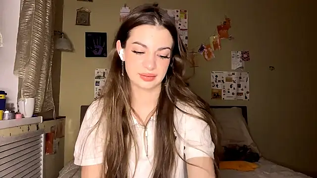 Snapshot of TheRealAnna chatting on December 1, 2025, 2:51 pm TheRealAnna online show from December 1, 2025, 2:51 pm