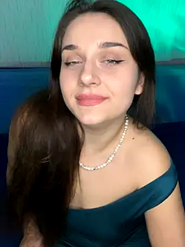 Snapshot of ScarletSi chatting on November 25, 2025, 7:47 pm ScarletSi online show from November 25, 2025, 7:47 pm