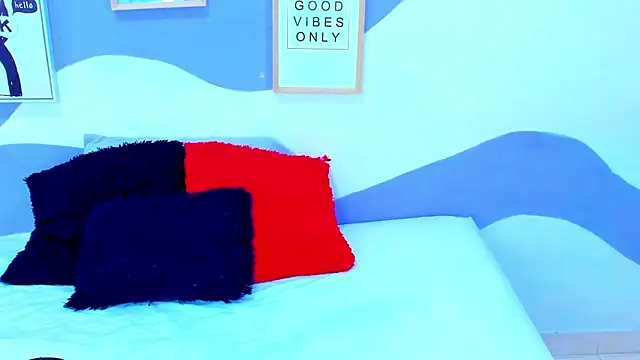 Snapshot of VIOLETA-28 chatting on December 4, 2025, 12:48 pm VIOLETA-28 online show from December 4, 2025, 12:48 pm