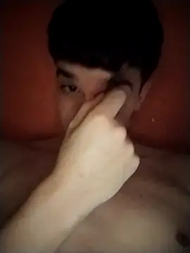 Snapshot of Danii2005 chatting on December 15, 2025, 1:28 pm Danii2005 online show from December 15, 2025, 1:28 pm