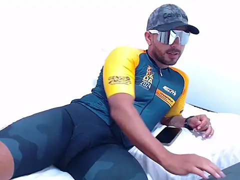 jacob cyclist online show from October 31, 2025, 2:13 pm