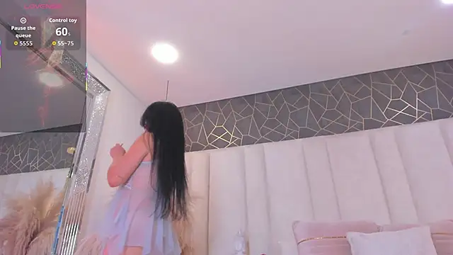 AnnieLove  online show from February 10, 2026, 12:37 pm