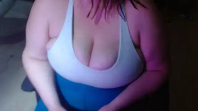 Snapshot of stacybanks chatting on April 30, 2026, 4:14 pm stacybanks online show from April 30, 2026, 4:14 pm