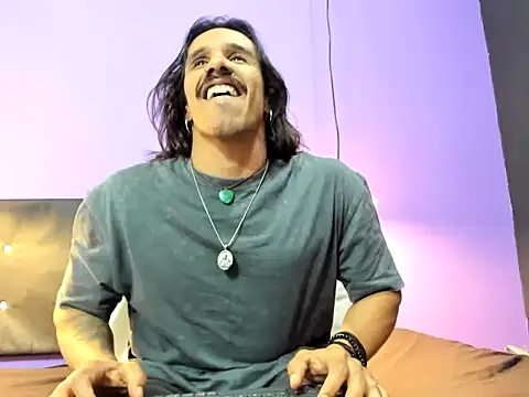 Snapshot of caiiobahia chatting on November 15, 2025, 11:31 pm caiiobahia online show from November 15, 2025, 11:31 pm