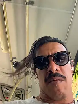 Snapshot of caiiobahia chatting on November 18, 2025, 5:16 pm caiiobahia online show from November 18, 2025, 5:16 pm