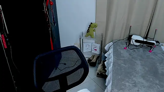 Snapshot of Emilyvalk_ chatting on March 2, 2026, 11:11 pm Emilyvalk online show from March 2, 2026, 11:11 pm