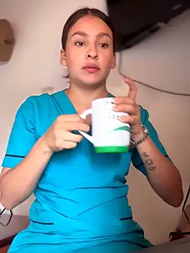 Snapshot of Talia_Bonet chatting on November 19, 2025, 1:33 pm Talia Bonet online show from November 19, 2025, 1:33 pm