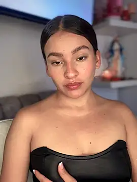 Snapshot of Talia_Bonet chatting on November 10, 2025, 1:05 pm Talia Bonet online show from November 10, 2025, 1:05 pm