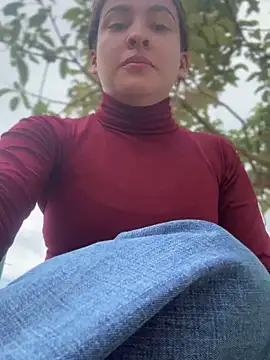 Snapshot of Talia_Bonet chatting on November 9, 2025, 4:11 pm Talia Bonet online show from November 9, 2025, 4:11 pm