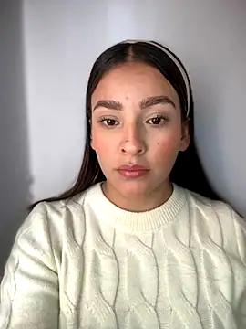 Snapshot of Talia_Bonet chatting on November 17, 2025, 4:11 pm Talia Bonet online show from November 17, 2025, 4:11 pm