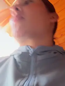 Snapshot of Talia_Bonet chatting on October 23, 2025, 1:32 pm Talia Bonet online show from October 23, 2025, 1:32 pm