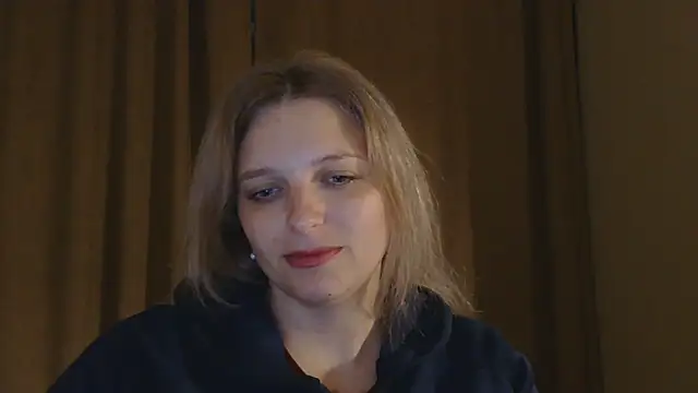 Snapshot of ElisSky301 chatting on May 2, 2026, 7:41 pm ElisSky301 online show from May 2, 2026, 7:41 pm