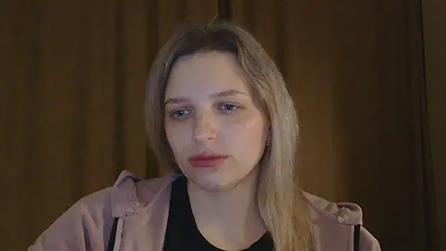 ElisSky301 online show from February 28, 2026, 11:04 pm