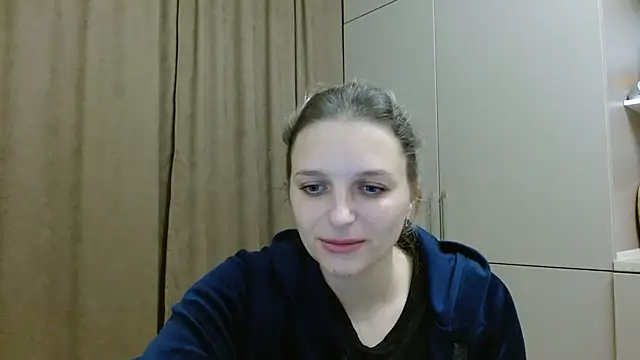 Snapshot of ElisSky301 chatting on November 2, 2025, 10:26 pm ElisSky301 online show from November 2, 2025, 10:26 pm
