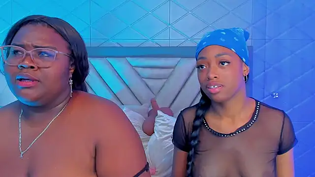 Snapshot of Britanny-Jhonsons chatting on November 25, 2025, 9:59 pm Britanny-Jhonsons online show from November 25, 2025, 9:59 pm