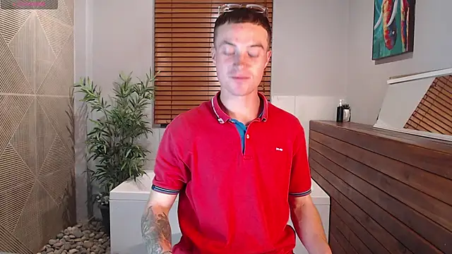 Snapshot of Lil_James chatting on November 24, 2025, 7:36 pm Lil James online show from November 24, 2025, 7:36 pm