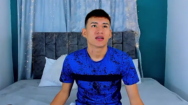 Nicolas Torres  online show from December 22, 2025, 2:33 am