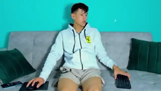 Snapshot of Nicolas_Torres_ chatting on November 23, 2025, 5:17 am Nicolas Torres online show from November 23, 2025, 5:17 am